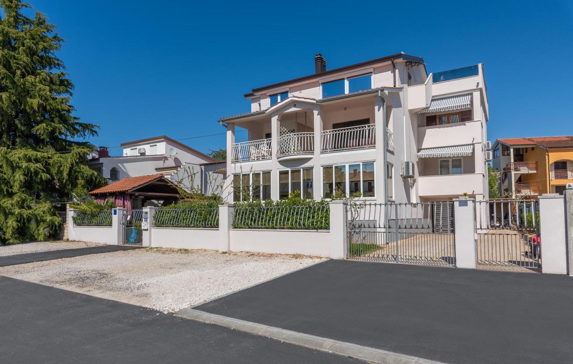 Apartments Viktor Poreč Exterior foto